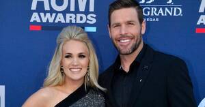 Carrie Underwood Interracial Fuck - Carrie Underwood Marriage To Mike Fisher 'On Thin Ice': Sources