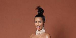 Kim Kardashian - Kim Kardashian Is Completely Naked And Very NSFW Inside Paper Magazine |  HuffPost