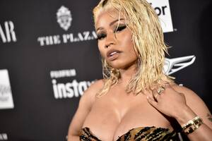 Nicki Minaj Tits - Sexy Nicki Minaj Pictures 2018 | POPSUGAR Celebrity