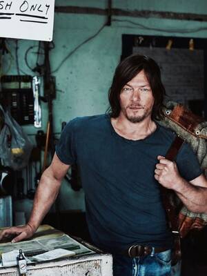 Daryl Dixon Arm Porn - Pin de Kelly Mallett en Daryl Dixon/ Norman Reedus | Hombre perfecto,  Hombres, Artistas