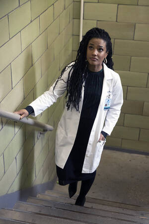 Freema Agyeman Porn - New Amsterdam' Season 5 Without Freema Agyeman? Nope. - Fangirlish