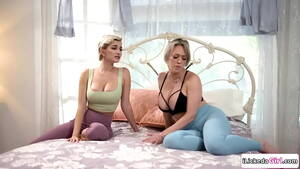 Big Tits Mom Lesbian - Lesbian stepmom licks and fingers big tits stepdaughter - XNXX.COM