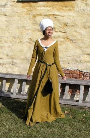 German Medieval Porn - German Housebook style, with the front pleats.