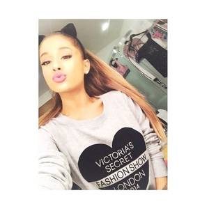 Ariana Grande Talking Porn - Behind-the-scenes: Ariana Grande and Taylor Swift had a pyjama party on  Monday night, prior to their sets at the annual Victoria's Secret fashion  show