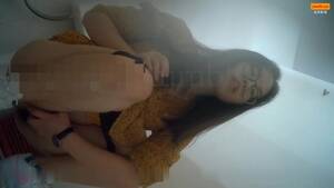 fingering pussy hidden cam - Alone time?: hidden cam finger in toilet - ThisVid.com