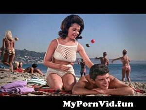 nude beach blanket bingo - Annette Funicello Kept This Hidden While Filming Beach Party from annette  funicello nude Watch Video - MyPornVid.fun
