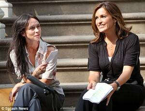 jennifer love hewitt lesbian porn - Jennifer Love Hewitt passes as a schoolgirl at 31 in Law And Order SVU |  Daily Mail Online