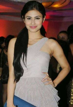 beautiful indian tv actress nude - Such beautiful Mouni roy