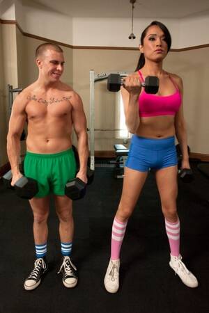 muscular transexuals naked - cdni.pornpics.com/460/7/324/30625104/30625104_004_...