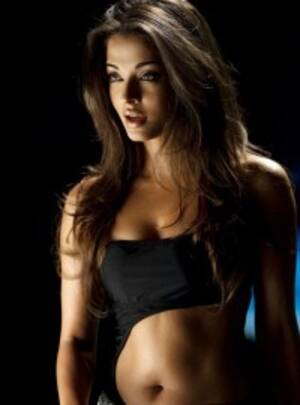 Aishwarya Rai Bikini Porn - 5 Gorgeous Looks of Aishwarya Rai Bachchan | DESIblitz