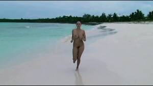 beach naked people running - A Run On The Beach - Gianna Michaels - EPORNER