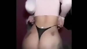 Argentina Culo - TREMENDO CULO DE CHICA ARGENTINA - XVIDEOS.COM