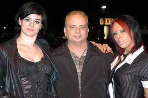 isis ray - File:Eris, Ric Williams, Isis Ray at PSK 20061031 1.jpg