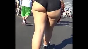 Big White Ass Walking Porn - big booty white girl walking pt. 2 - XVIDEOS.COM
