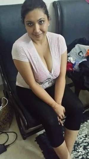 curvy nude indian wife - Bangladeshi Woman