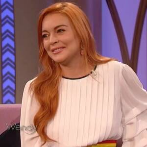 Celeb Lesbian Lindsay Lohan - Lindsay Lohan denies being a lesbian as she discusses THAT troubled past:  \
