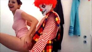 Clown Anal - Watch BEWARE OF THE ANAL CLOWN - Clown, Gibby The Clown, Anal Porn -  SpankBang