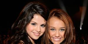 Miley Cyrus Selena Gomez Lesbian Porn - Selena Gomez Is Taking a Wrecking Ball to Any Miley Cyrus Feud Rumors