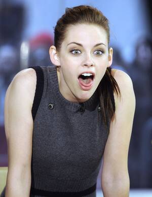 Kirsten Stewart Porn Gangbang - TIL vampires don't show up in pictures : r/funny