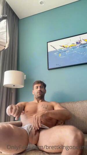 Jake Gyllenhaal Porn - Not Jake Gyllenhaal jerking off DeepFake Porn Video - MrDeepFakes