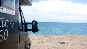 nude beach caravan - Naturistcamping pÃ¥ Korsika - camping riva bella | FREEDOMtravel