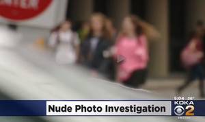 Junior High Girls Sex - Police Chief says 12-year-old girls who take nude selfies are \