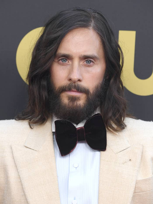 anne hathaway anal sex - Anne Hathaway Talks Jared Leto During WeCrashed