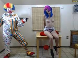 Clown Torture Porn - WTF Live Perverted OhMiBod Clown Torture | AltPorn.net - alt.porn erotica