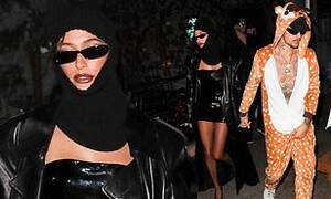 Carmen Electra Bondage Porn - Carmen Electra - Latest news, views, gossip, photos, and video | Daily Mail  Online