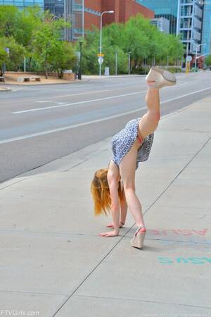 city upskirt - Upskirt - Upskirt (23) Porn Pic - EPORNER