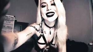 Alternative Goth Girls Porn - This Alternative Little Goth Girl Will Get You Hard... - CamStreams.tv