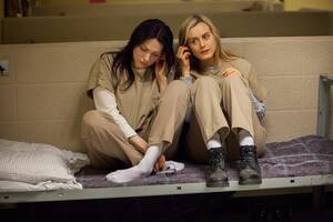 Laura Prepon Porn Captions - Bisexual Relationships: Questions Answered | Glamour UK