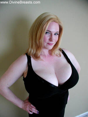 fat pale tits - Divine Breasts Divinebreasts Model Happy Fat Ass Dorm Sex HD Pics