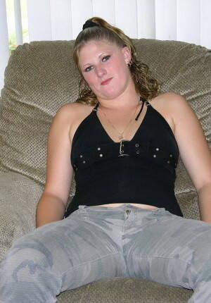 chubby southern pussy - Chubby blonde southern amateur Deanna strips and plays - Nerd Nudes