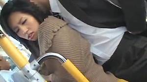 Bus Tube Porn - The bus was so hot - Japanese bus