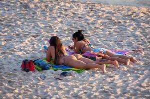 beach nude girls - Teenage girls beach Stock Photos, Royalty Free Teenage girls beach Images |  Depositphotos