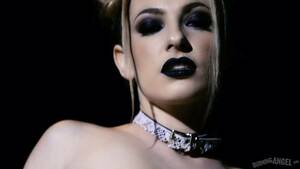 heavy makeup on big cum shot - Pale Gothic chick with heavy makeup desires only to be analfucked hard