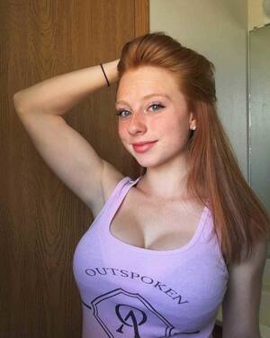 Huge Tits Redhead - Busty redhead wants your cum on her huge tits Porn Pic - EPORNER