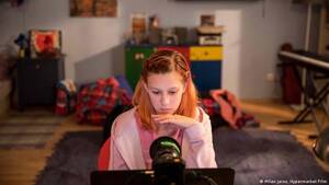 czech teen nudists - Czech film turns tables on online predators â€“ DW â€“ 02/27/2020