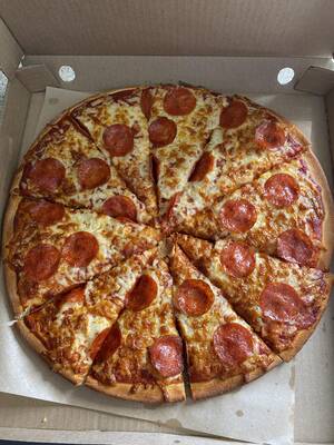 Greasy Food Porn - I ate delicious greasy pizza. : r/FoodPorn