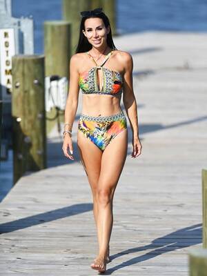 Amateur Beach Voyeur - Celebrities Wearing Bikinis: Photos of Stars in Swimsuits â€“ Hollywood Life