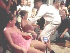 blowjob contest greece - Greec porn videos at Xecce.com