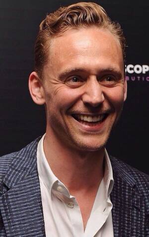 Crow S Feet Porn - Why don't MY crow's feet make ME look beautiful? So wrong TOM. It's not  fair!! | Tom hiddleston, Charming man, Tom hiddleston loki