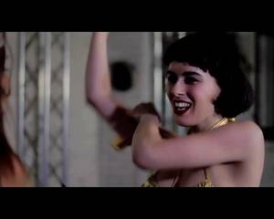 Arielle - Arielle & August Ames Lady Wonder The Battle for Earth Superheroine HD Porn  Vide.