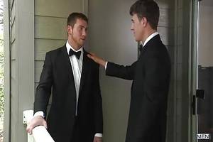 groom - The Groom Gets Nervous Before His Wedding And Fucks His Groomsmen