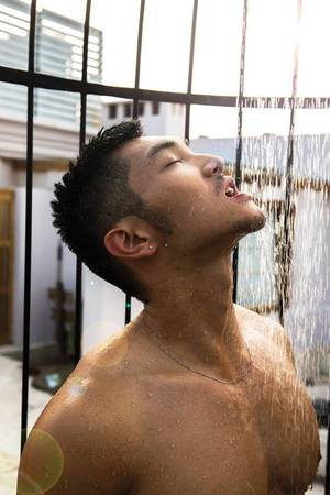 Hong Kong Porn Star - 2:10 AM - 1 Jan 2015 from Hong Kong