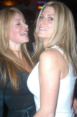 Devon Davis Porn - File:Devon Davis Porn Star Karaoke 2006-02-07 3.jpg