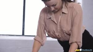 Braless Teacher Porn - Sexy Braless Teacher Flashes Her Tits In Class : XXXBunker.com Porn Tube