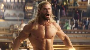Chris Hemsworth Nude Porn - Chris Hemsworth Going Nude for 'Thor' Thanks to Taika Waititi