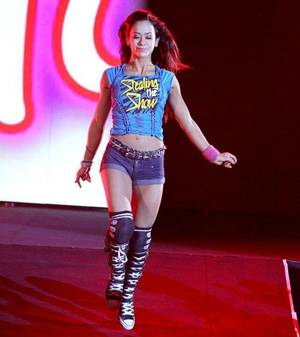 Aj Lee Alicia Fox Porn - Queen!! April BrooksAj LeeLive ...